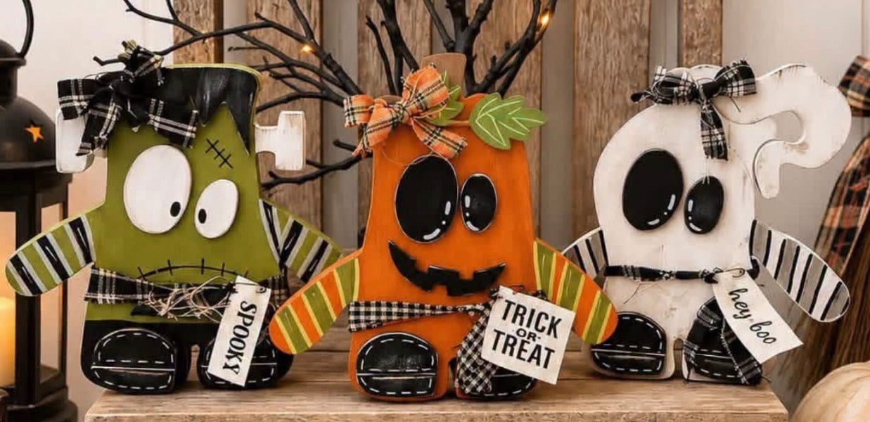 Wonky Halloween Shelf Sitter/Door Hanger (Your choice of Ghost, Pumpkin or Frankenstein)